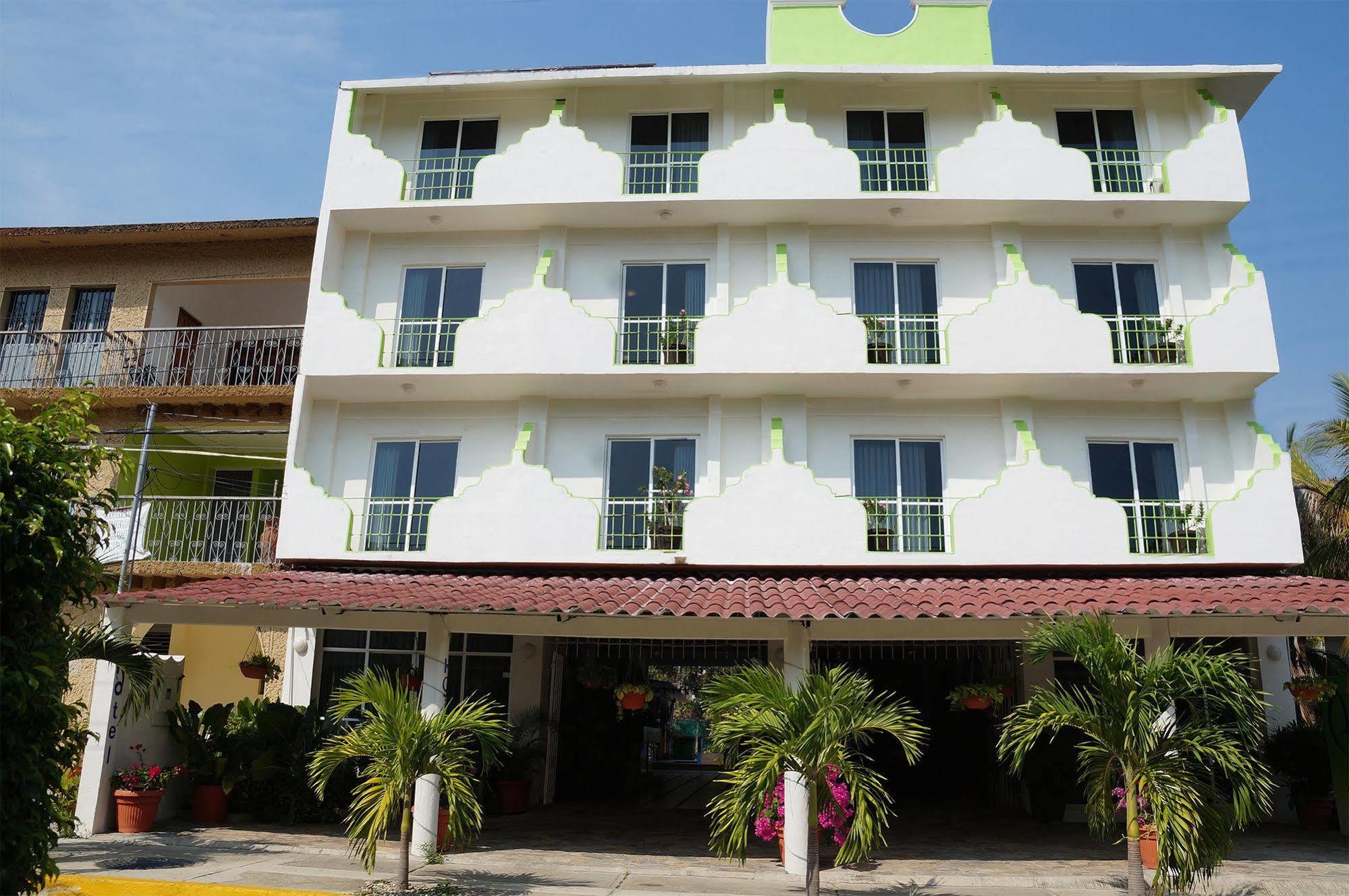 Hotel Arenas Del Pacifico Santa Cruz Huatulco Buitenkant foto